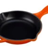 Le Creuset Skillet Koekenpan ø 16 Cm Gietijzer Vulcanique -Keukengerei Verkoop 7056911 20182160900422 le creuset gusseisen brat und servierpfanne signature ofenrot 02 1200