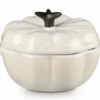 Le Creuset Minipan Pompoen 350 Ml Aardewerk Meringue -Keukengerei Verkoop lc 20200703 zs ps fs 61802357160003 001