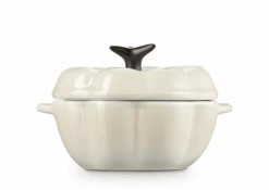 Le Creuset Minipan Pompoen 350 Ml Aardewerk Meringue -Keukengerei Verkoop lc 20200703 zs ps fs 61802357160003 003