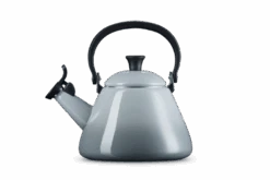 Le Creuset Kone Fluitketel 1,6 Liter Staal Mist Grey -Keukengerei Verkoop lc 20201215 zs ps fs 40101025410000 003