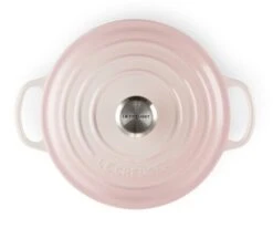Le Creuset Signature Braadpan 4,2 Liter ø 24 Cm Gietijzer Shell Pink -Keukengerei Verkoop rs8767 lc 20190618 fr ps 00009 24cm