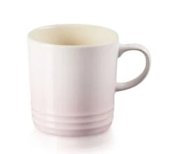 Le Creuset Mok 350 Ml Aardewerk Shell Pink -Keukengerei Verkoop rs8848 lc 20190926 th ps 0253 scr